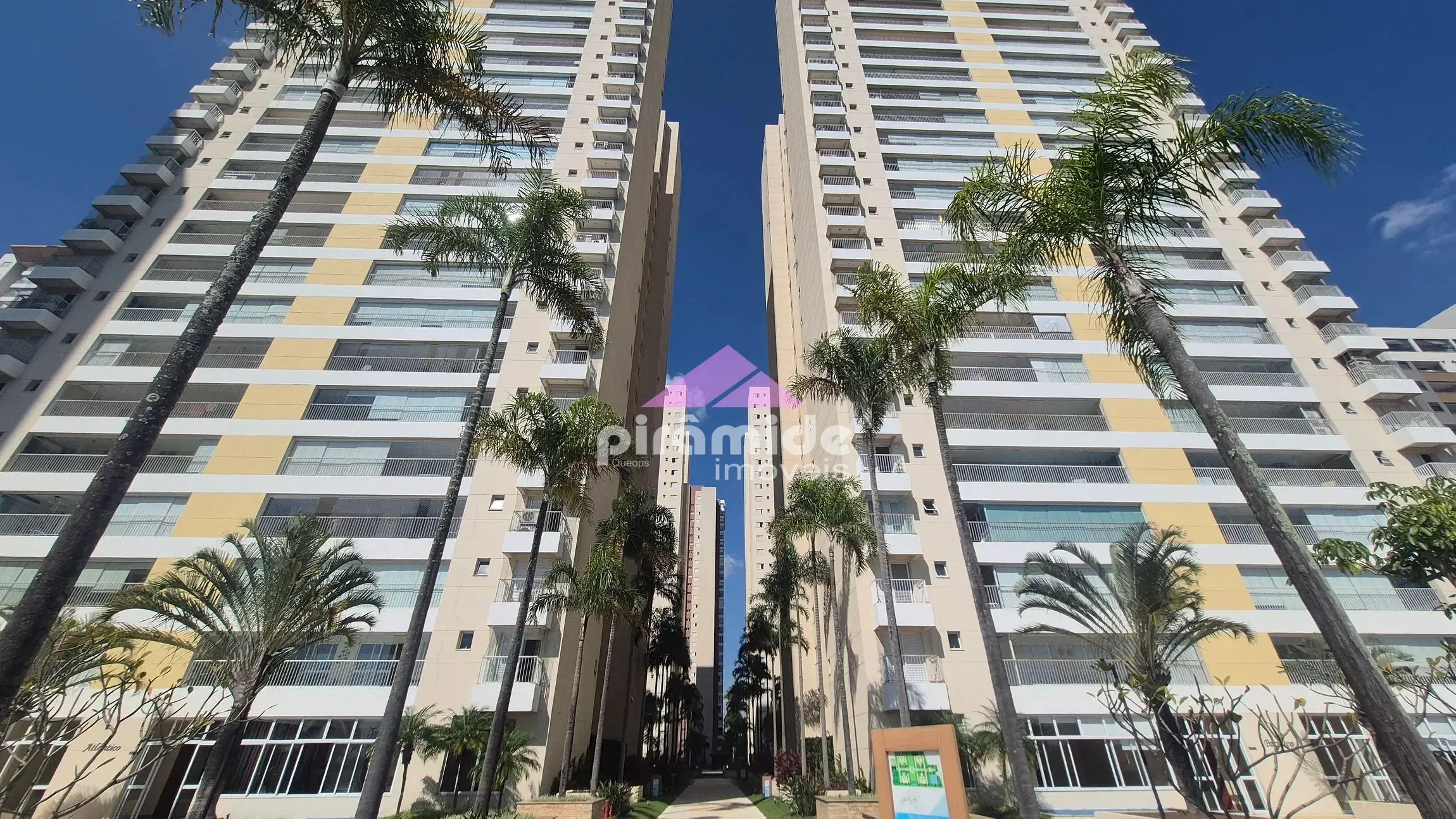 Apartamento, 3 quartos, 156 m² - Foto 1