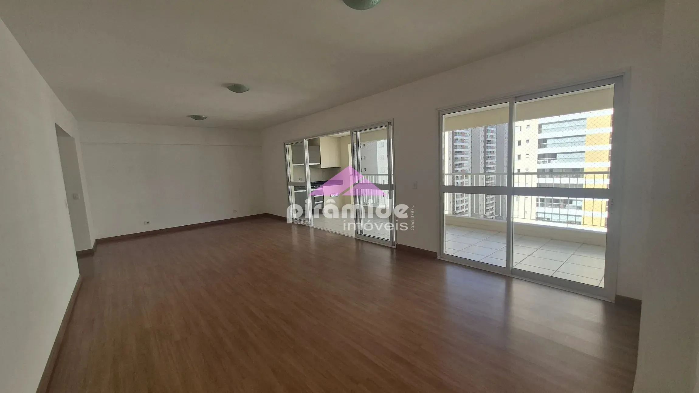 Apartamento, 3 quartos, 156 m² - Foto 3