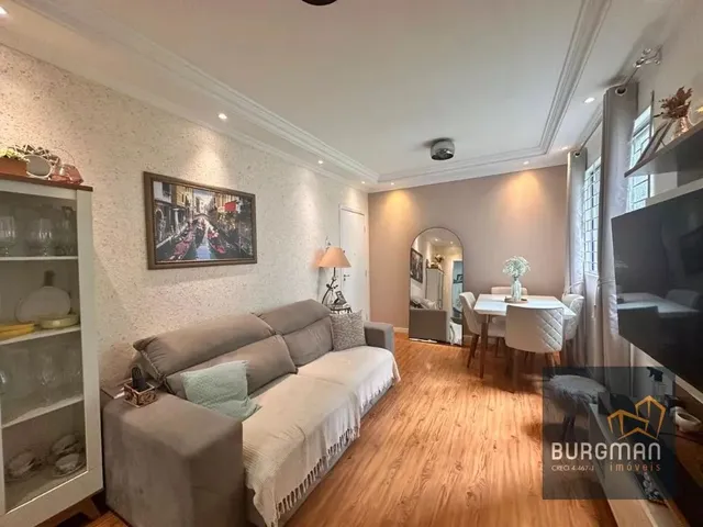 Apartamento 3 quartos e 1 banheiro, à venda, no bairro Novo Mundo em Curitiba