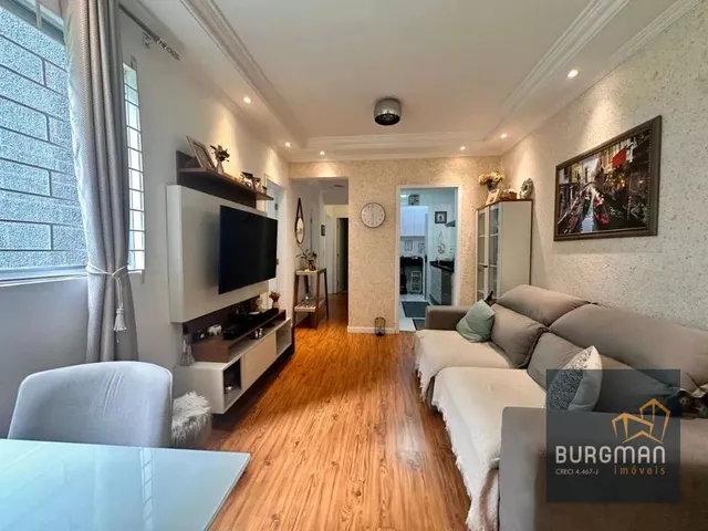 Apartamento 3 quartos e 1 banheiro, à venda, no bairro Novo Mundo em Curitiba