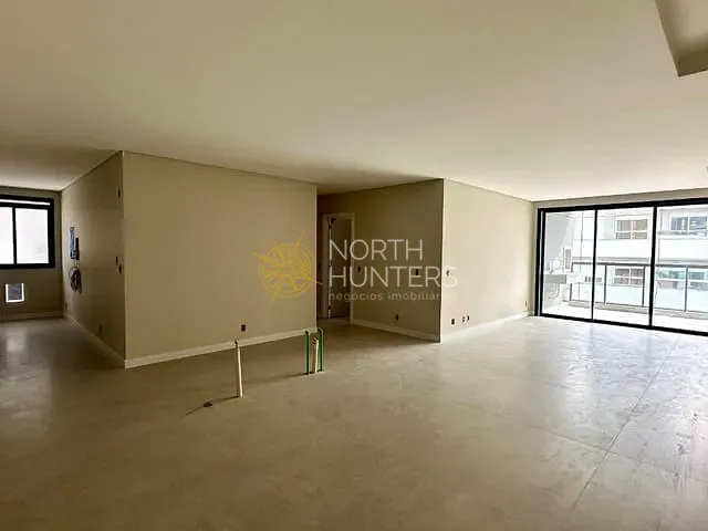 Apartamento com 180m², à venda, no bairro Jurerê em Florianópolis