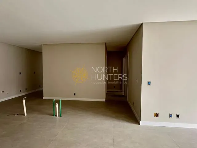 Apartamento com 180m², à venda, no bairro Jurerê em Florianópolis