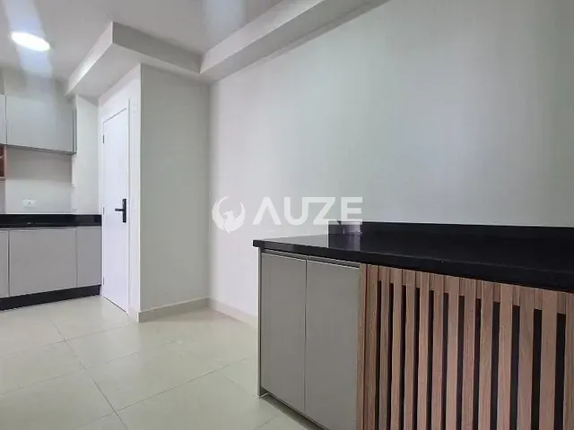 Apartamento com 48m² 2 quartos e 1 banheiro, para alugar, no bairro Portão em Curitiba