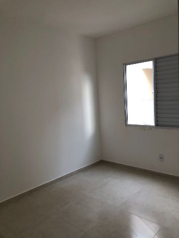 Apartamento 2 quartos e 1 banheiro, para alugar, no bairro Vila São José em Taubaté