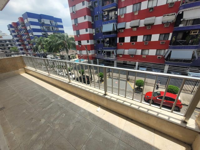 Apartamento com 97m² 2 quartos e 2 banheiros, à venda, no bairro Vila Valqueire em Rio de Janeiro