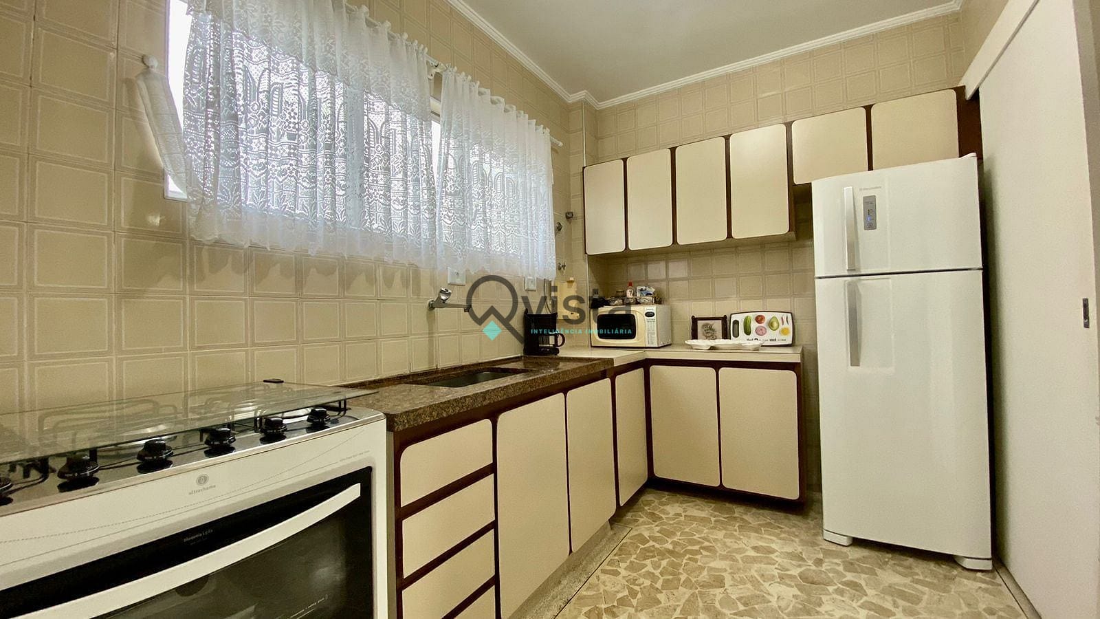 Apartamento à venda com 2 quartos, 95m² - Foto 10