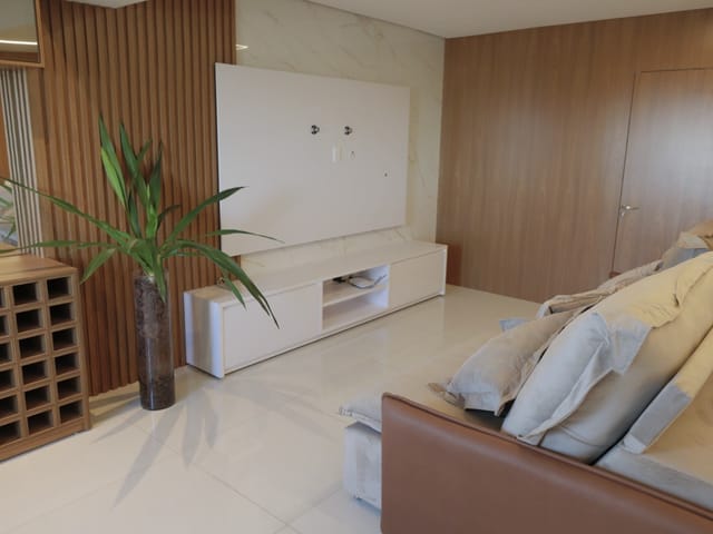 Apartamento com 163m² 3 quartos e 4 banheiros, à venda, no bairro Park Lozandes em Goiânia
