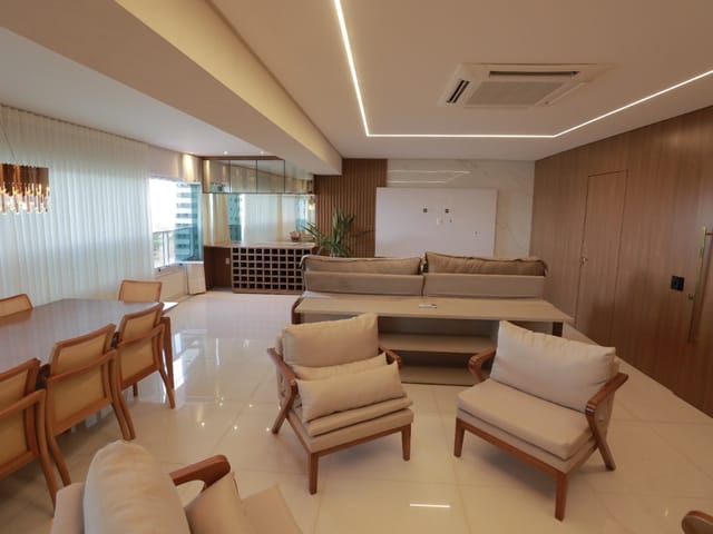 Apartamento com 163m² 3 quartos e 4 banheiros, à venda, no bairro Park Lozandes em Goiânia