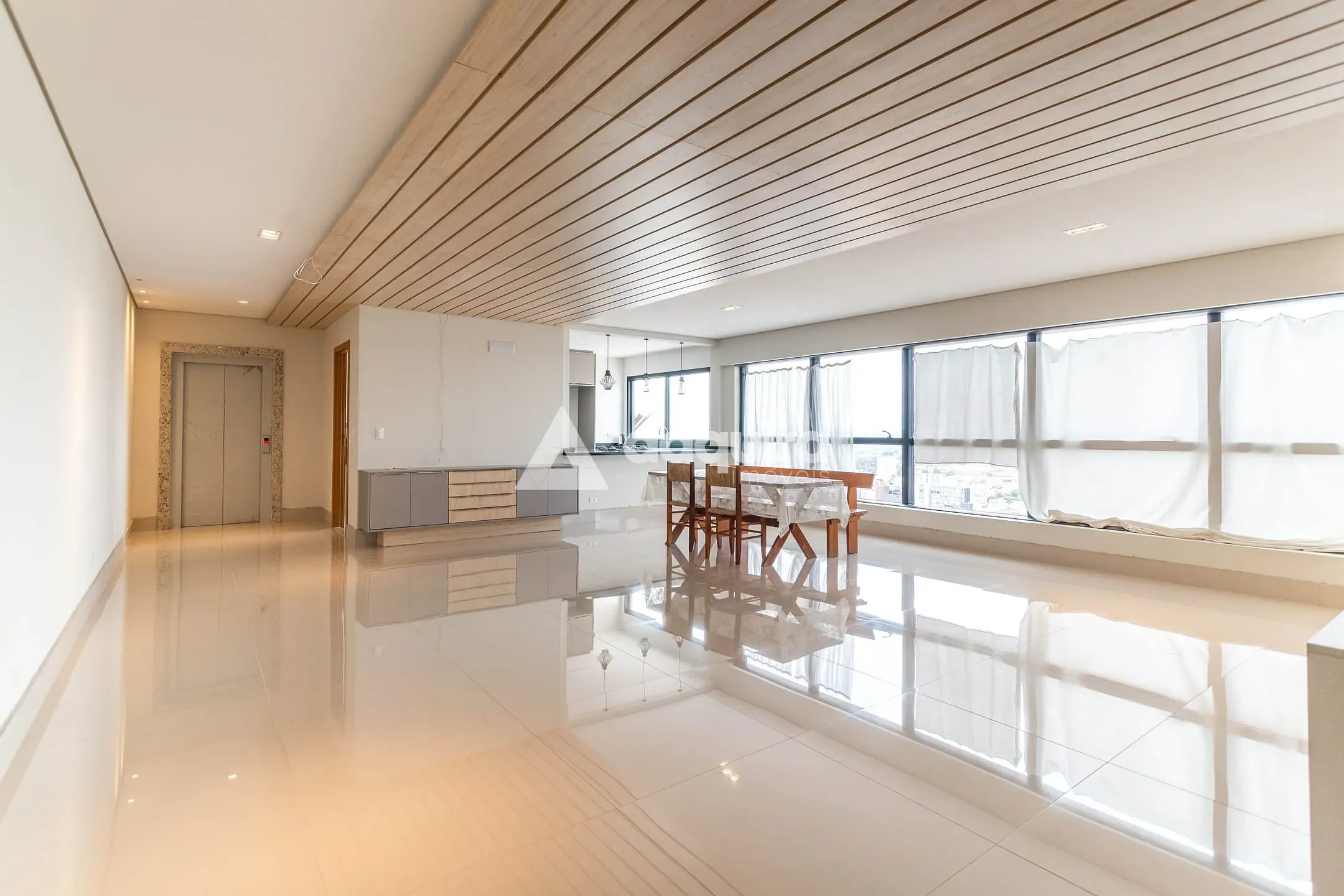 Apartamento, 4 quartos, 230 m² - Foto 2