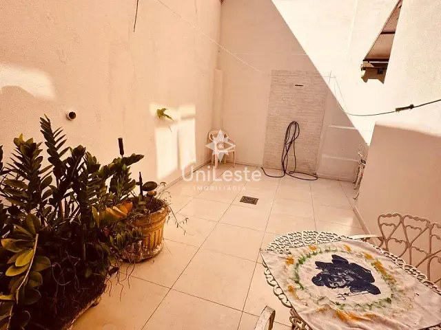 Apartamento 2 quartos e 1 banheiro, à venda, no bairro Sagrada Família em Belo Horizonte