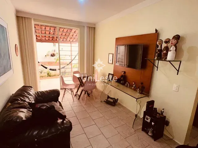 Apartamento 2 quartos e 1 banheiro, à venda, no bairro Sagrada Família em Belo Horizonte