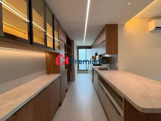 Apartamento 4 quartos e 3 banheiros, à venda, no bairro Barra da Tijuca em Rio de Janeiro