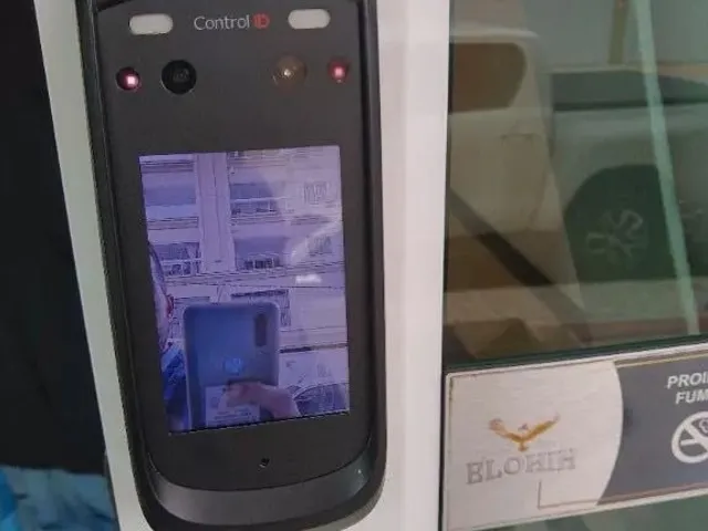 Apartamento 2 quartos e 2 banheiros, à venda, no bairro Meia Praia em Itapema
