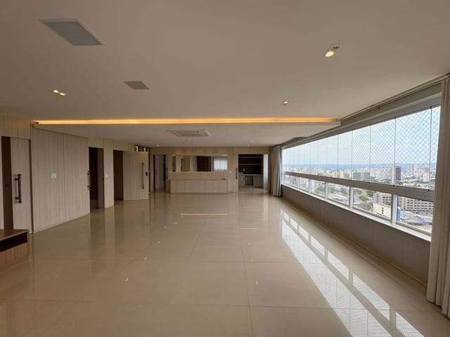 Apartamento com 218m² 3 quartos e 5 banheiros, à venda, no bairro Setor Marista em Goiânia