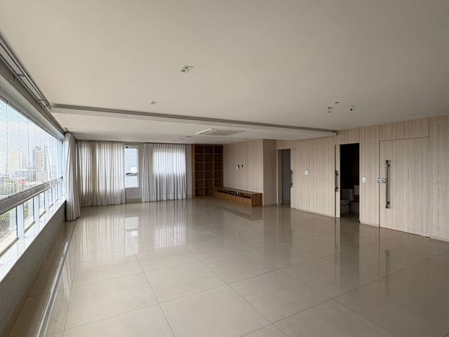Apartamento com 218m² 3 quartos e 5 banheiros, à venda, no bairro Setor Marista em Goiânia