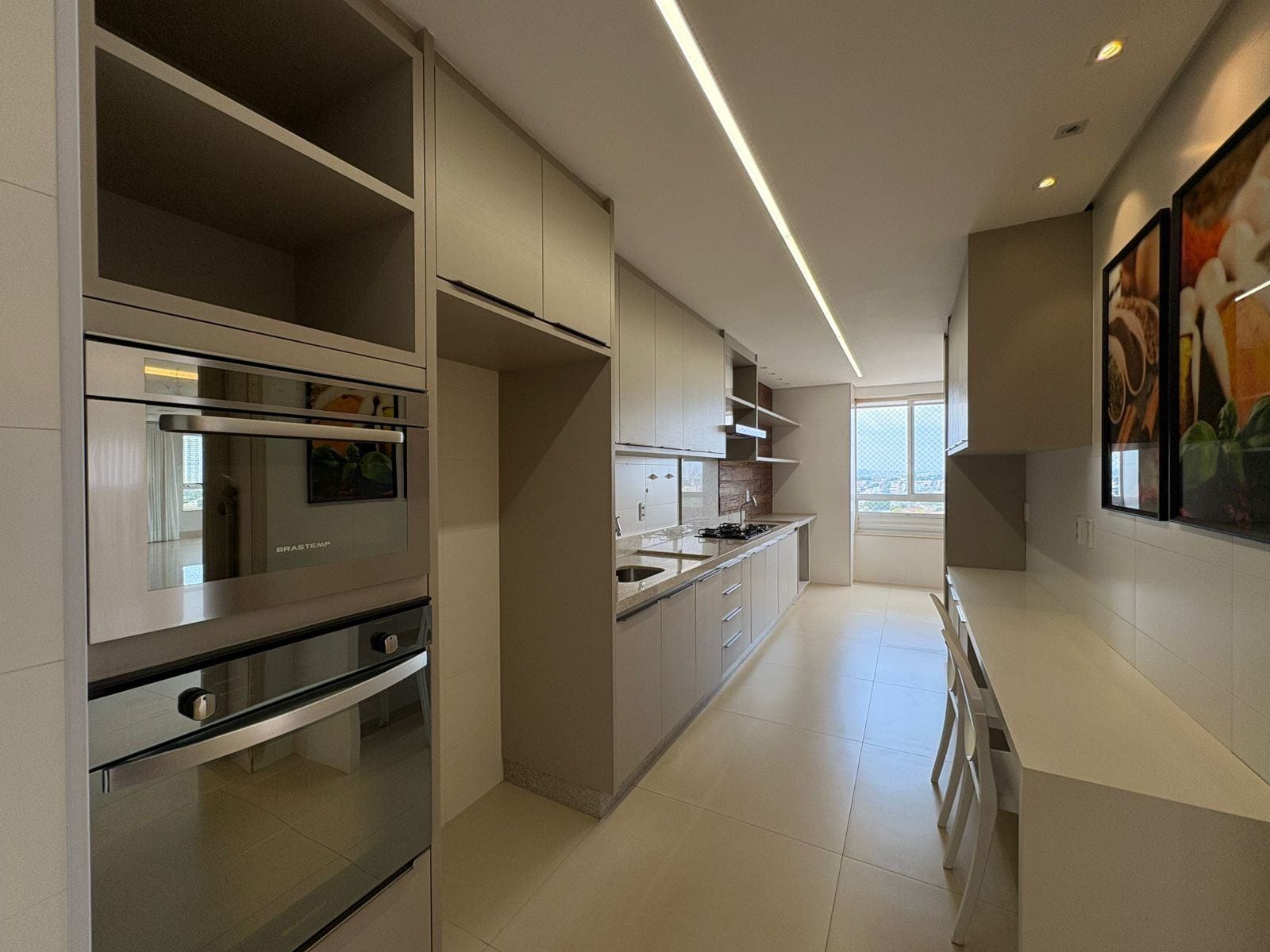 Apartamento, 3 quartos, 218 m² - Foto 1