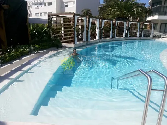 Apartamento com 123m² 1 quarto e 2 banheiros, para alugar, no bairro Jurerê Internacional em Florianópolis