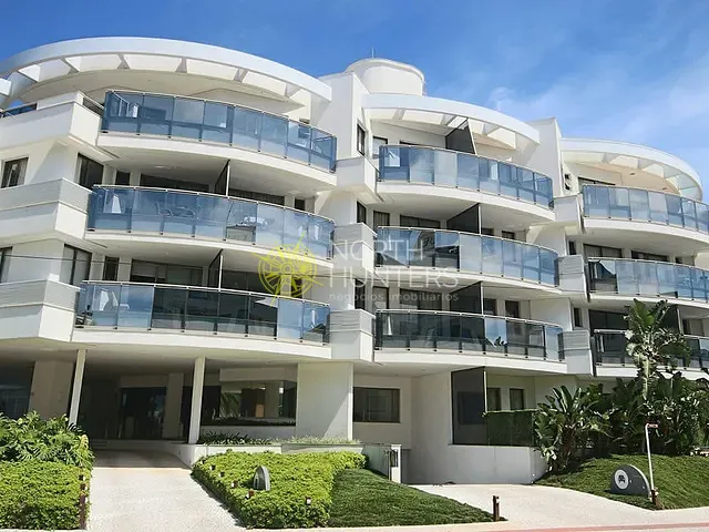 Apartamento com 123m² 1 quarto e 2 banheiros, para alugar, no bairro Jurerê Internacional em Florianópolis