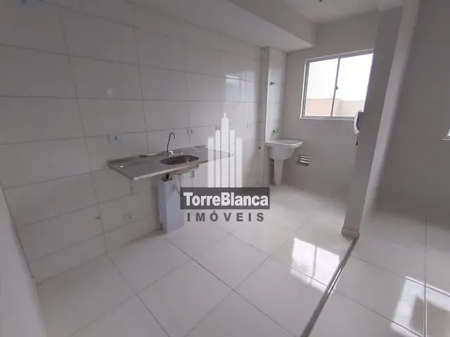 Apartamento com 52m² 2 quartos e 1 banheiro, para alugar, no bairro Uvaranas em Ponta Grossa
