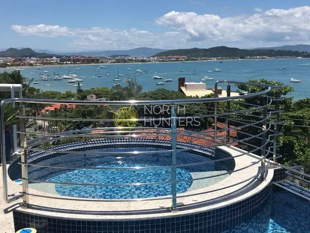 Apartamento com 196m² 3 quartos e 4 banheiros, à venda ou para alugar, no bairro Jurerê em Florianópolis