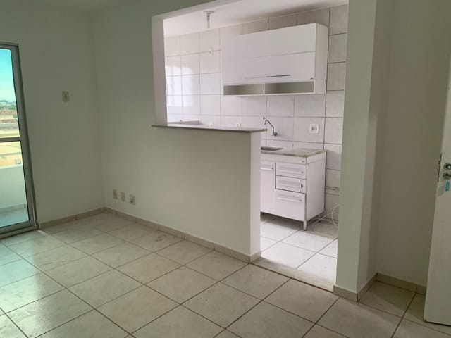Apartamento 2 quartos e 2 banheiros, para alugar, no bairro Granja dos Cavaleiros em Macaé
