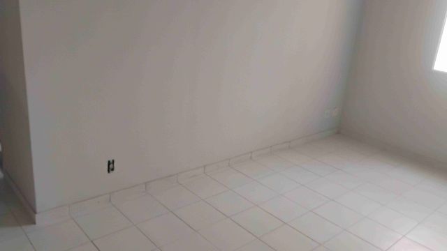 Apartamento 2 quartos e 1 banheiro, à venda, no bairro Parque Jóquei Club em Campos dos Goytacazes