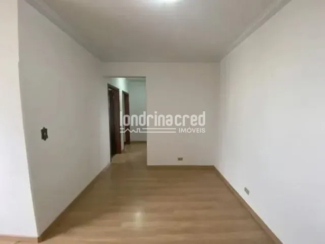 Apartamento 3 quartos e 2 banheiros, à venda, no bairro Centro em Arapongas