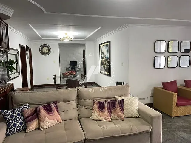 Apartamento 4 quartos e 4 banheiros, à venda, no bairro Nazaré em Belém