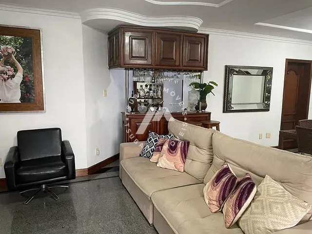 Apartamento 4 quartos e 4 banheiros, à venda, no bairro Nazaré em Belém