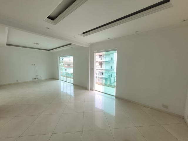 Apartamento com 130m² 3 quartos e 4 banheiros, à venda, no bairro Vila Valqueire em Rio de Janeiro