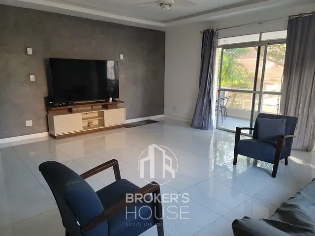 Apartamento com 220m² 4 quartos e 4 banheiros, à venda, no bairro Jardim da Penha em Vitória