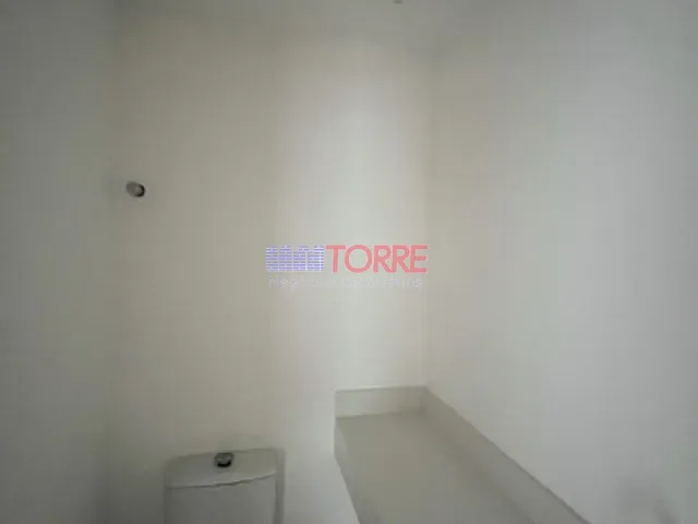 Apartamento 3 quartos e 4 banheiros, à venda, no bairro Nossa Senhora da Vitória em Ilhéus