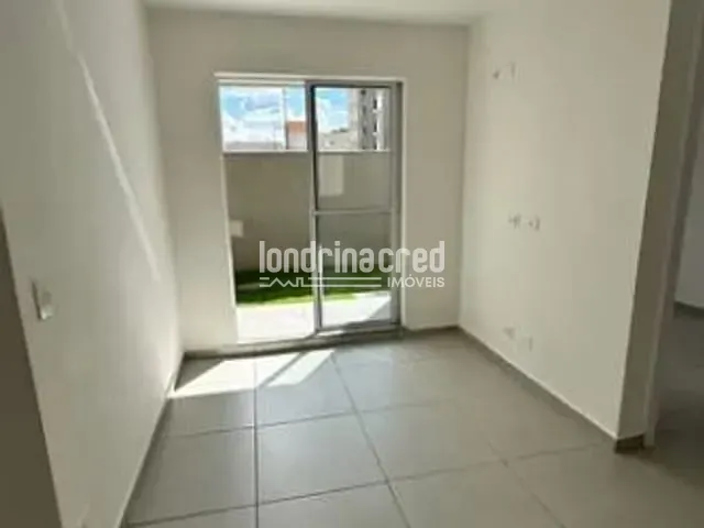 Apartamento 2 quartos e 2 banheiros, à venda, no bairro Parque Jamaica em Londrina
