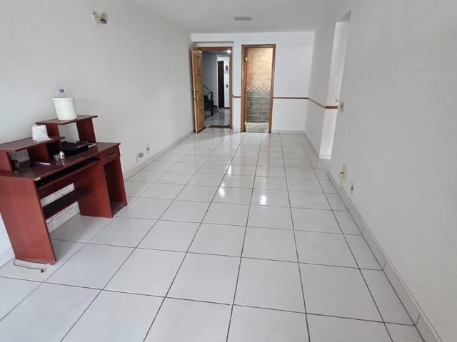 Apartamento com 109m² 3 quartos e 2 banheiros, à venda, no bairro Recreio dos Bandeirantes em Rio de Janeiro