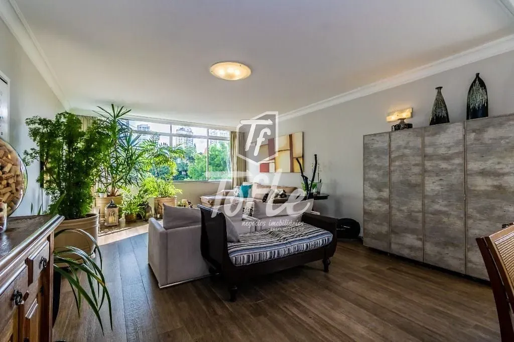 Apartamento, 3 quartos, 220 m² - Foto 4