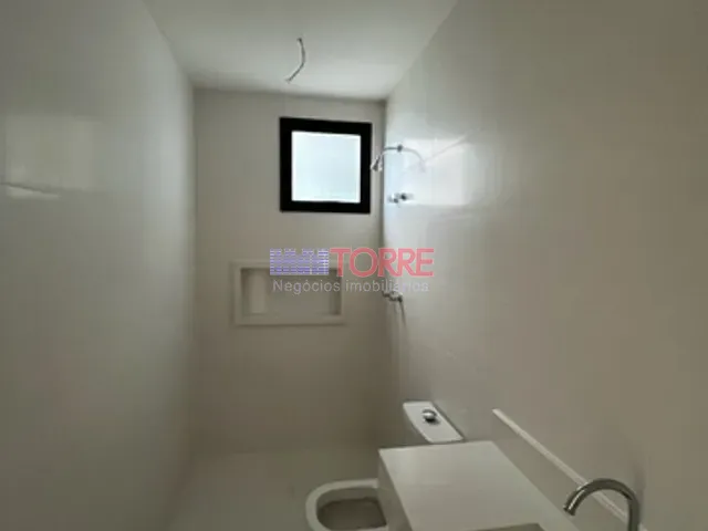 Apartamento 3 quartos e 4 banheiros, à venda, no bairro Nossa Senhora da Vitória em Ilhéus