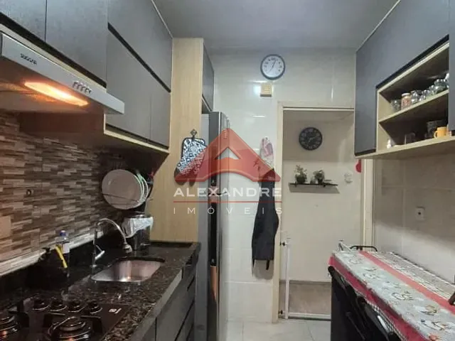 Apartamento com 113m² 3 quartos e 1 banheiro, à venda, no bairro Vila Industrial em São José dos Campos