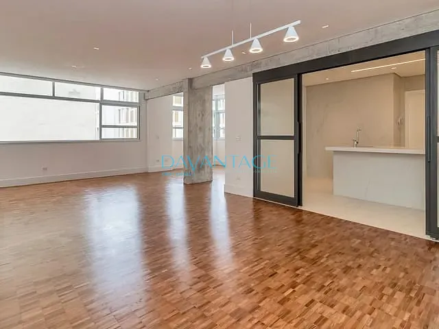 Apartamento com 214m² 3 quartos e 5 banheiros, à venda, no bairro Cerqueira César em São Paulo