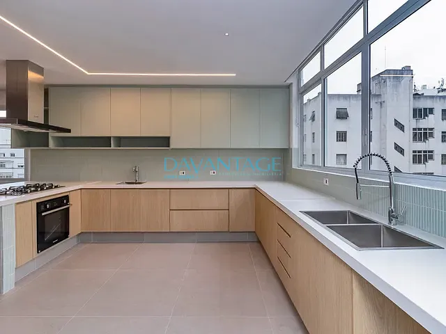Apartamento com 230m² 3 quartos e 3 banheiros, à venda, no bairro Higienópolis em São Paulo