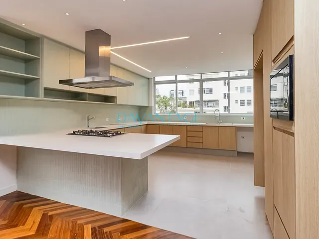 Apartamento com 230m² 3 quartos e 3 banheiros, à venda, no bairro Higienópolis em São Paulo