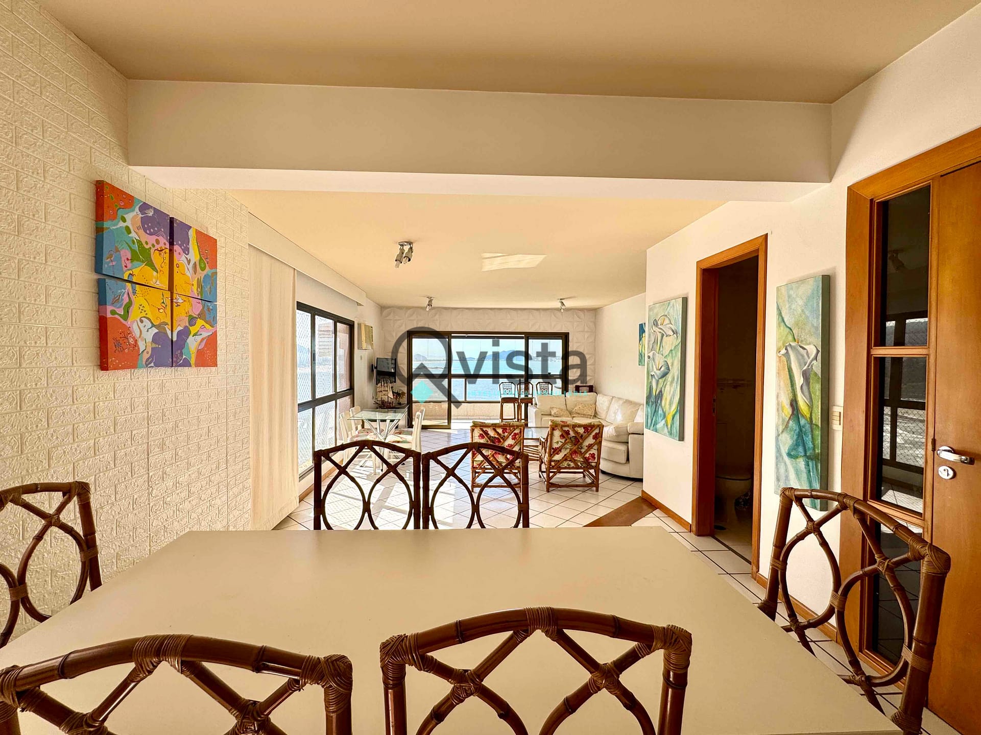 Apartamento à venda com 3 quartos, 170m² - Foto 1