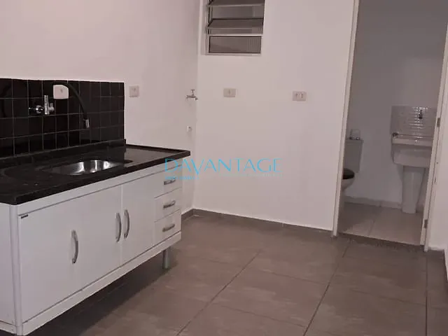 Apartamento com 50m² 2 quartos e 1 banheiro, para alugar, no bairro Vila Anastácio em São Paulo