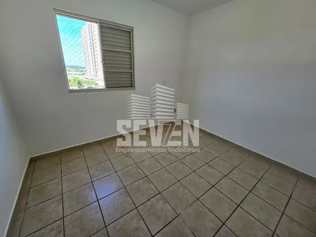 Apartamento com 70m² 3 quartos e 1 banheiro, à venda, no bairro Jardim Auri Verde em Bauru