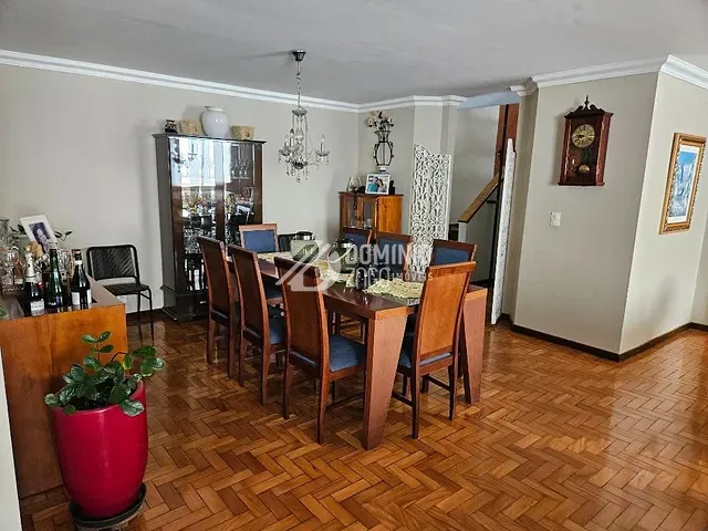 Apartamento com 500m² 5 quartos e 5 banheiros, à venda, no bairro Centro em Uberaba