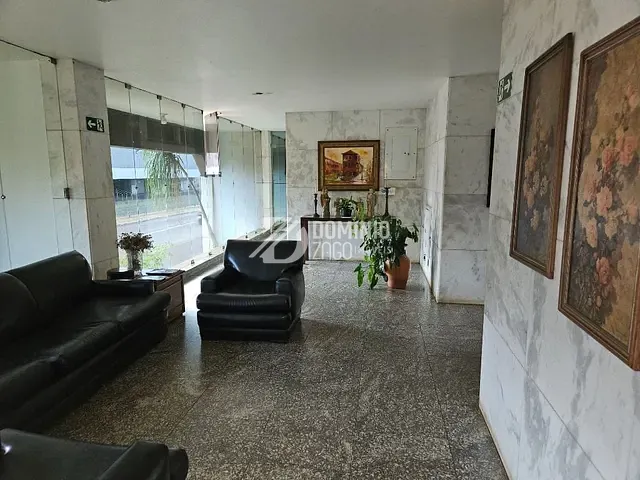 Apartamento com 500m² 5 quartos e 5 banheiros, à venda, no bairro Centro em Uberaba