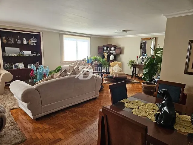 Apartamento com 500m² 5 quartos e 5 banheiros, à venda, no bairro Centro em Uberaba