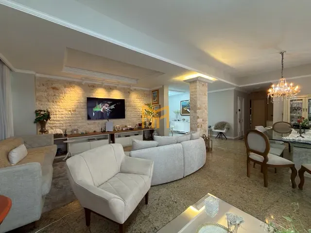 Apartamento 4 quartos e 5 banheiros, para alugar, no bairro Umarizal em Belém