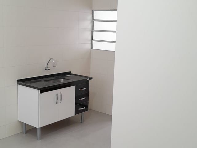 Apartamento com 35m² 1 quarto e 1 banheiro, para alugar, no bairro Vila Iório em São Paulo