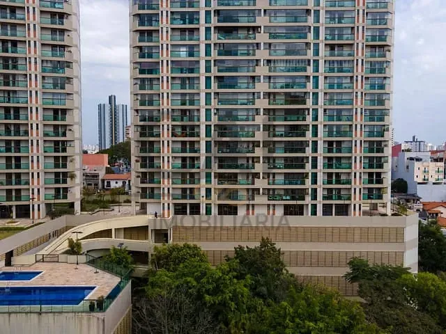 Apartamento com 600m² 4 quartos e 3 banheiros, à venda, no bairro Vila Bastos em Santo André