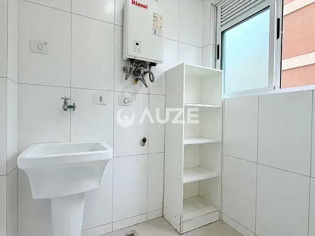 Apartamento com 69m² 3 quartos e 2 banheiros, à venda, no bairro Água Verde em Curitiba